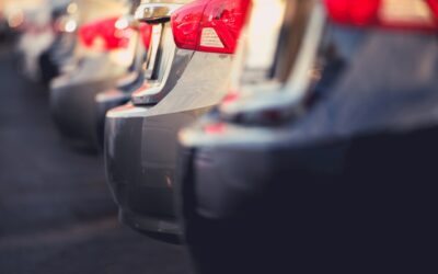 Jak sprawdzić historię pojazdu przed zakupem? Praktyczny poradnik dla kupujących auta używane